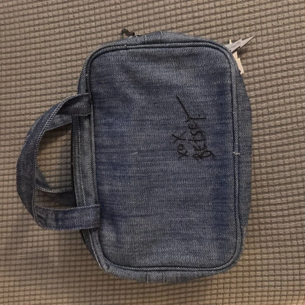 BETSY JOHNSON blue denim jean makeup toiletries bag case eyelashes lips EUC